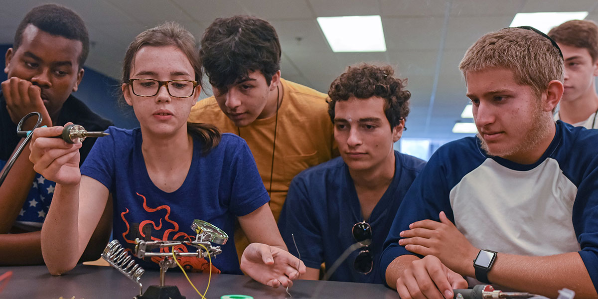 How 3D Printers Are Transforming Education: A Brief Guide to the Future of Jewish Teen Engagement