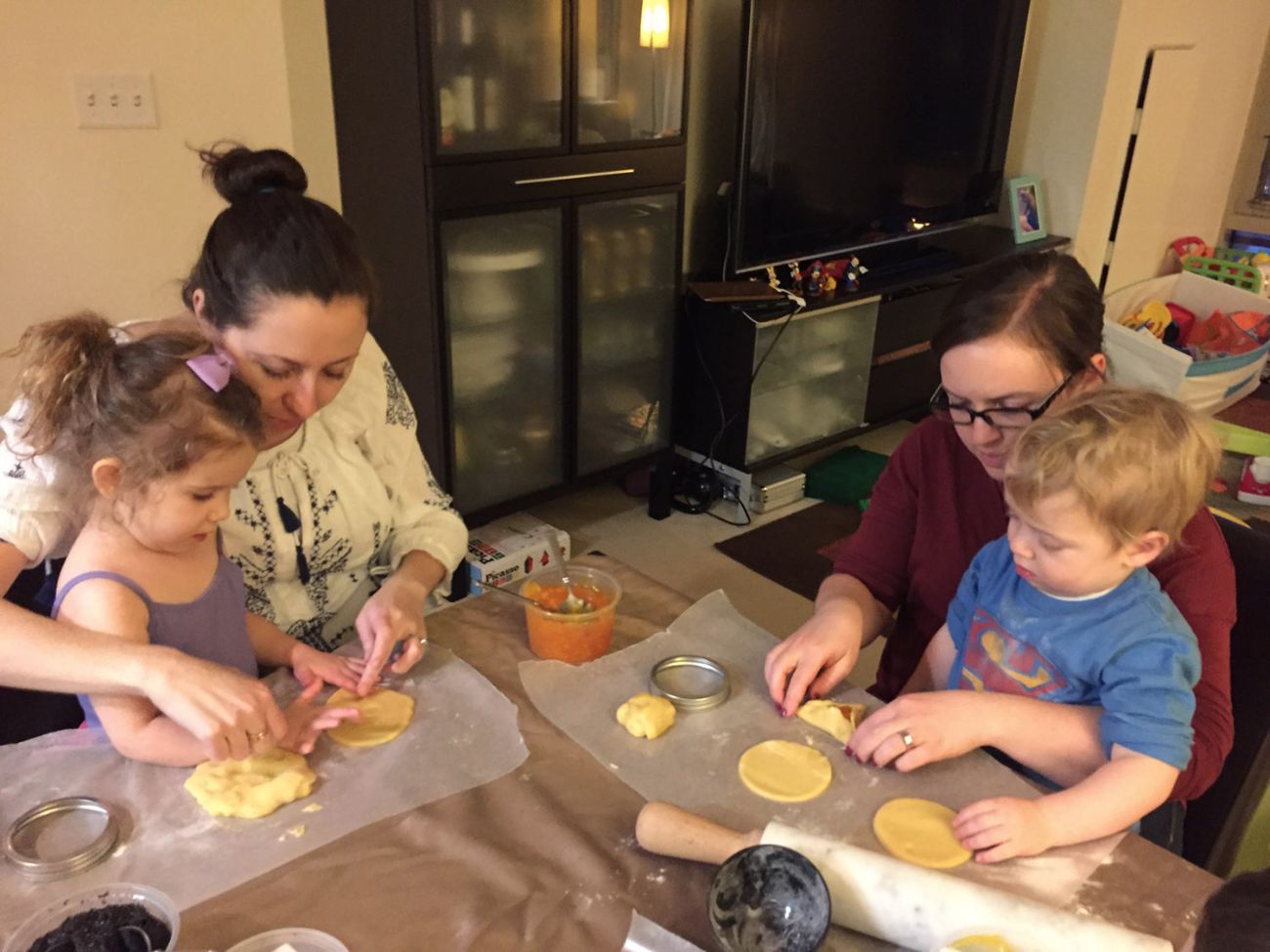 MN-Purim baking MN-Purim baking